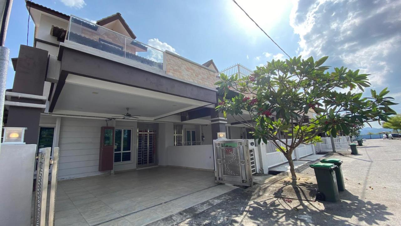 Simfoni Families Suite Kuah Exterior photo